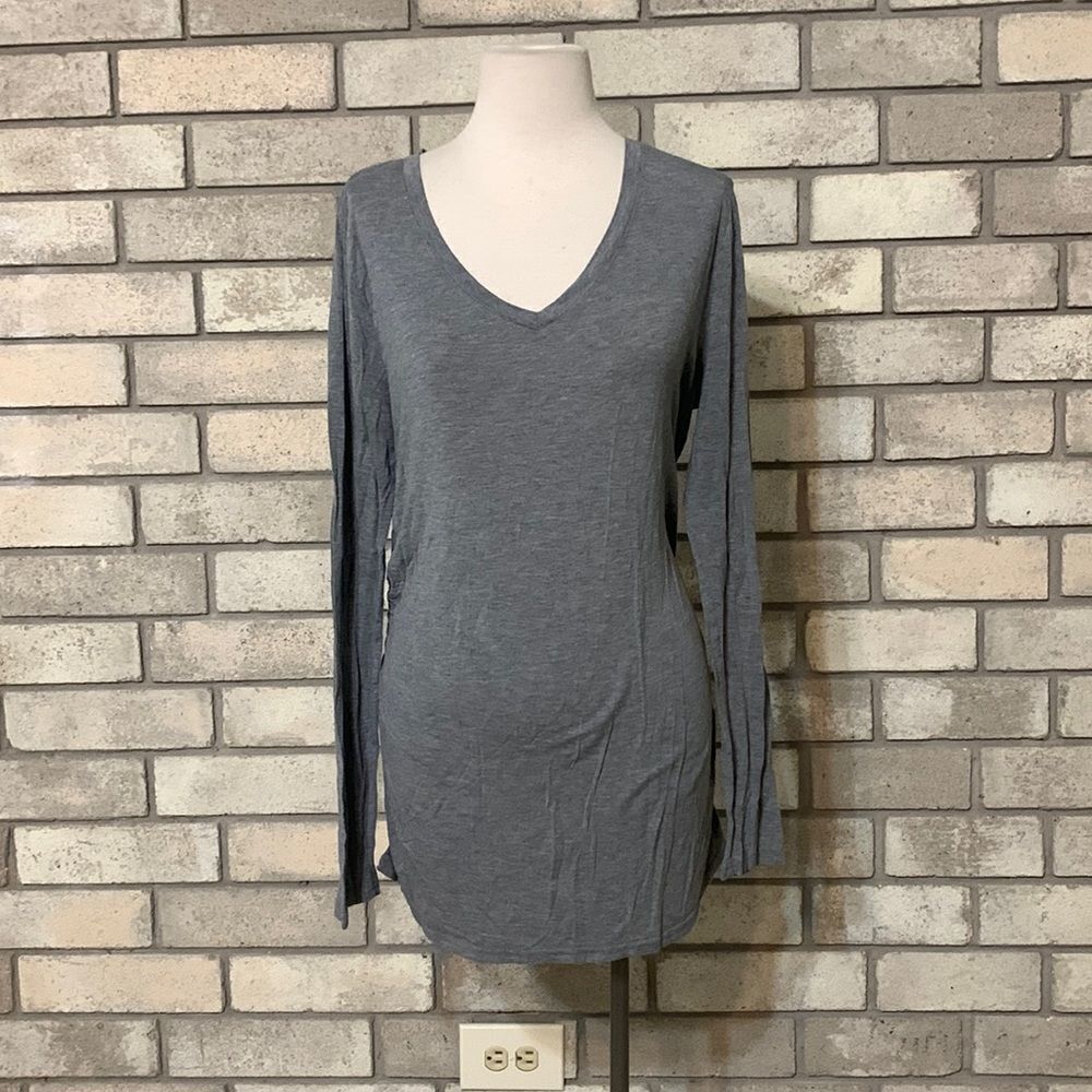 3for$20 maternity blouse xl